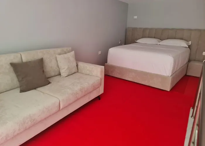 Edi 1 Center * Tirana